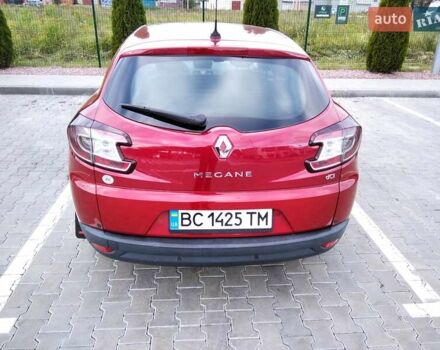 Рено Меган 2010 у Стрые на Automoto.ua Червоний Рено Меган, об'ємом двигуна 1.46 л та пробігом 260 тис. км за 6800 $, фото 77 на Automoto.ua