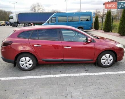 Рено Меган 2010 у Стрые на Automoto.ua Червоний Рено Меган, об'ємом двигуна 1.46 л та пробігом 260 тис. км за 6800 $, фото 8 на Automoto.ua