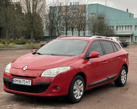 Красный Рено Меган, объемом двигателя 1.6 л и пробегом 208 тыс. км за 6550 $, фото 9 на Automoto.ua