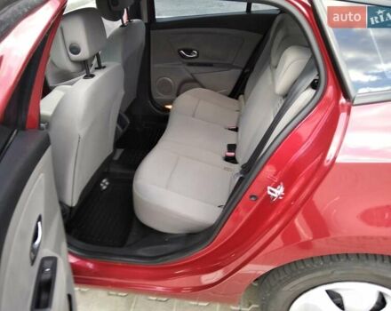 Рено Меган 2010 у Стрые на Automoto.ua Червоний Рено Меган, об'ємом двигуна 1.46 л та пробігом 260 тис. км за 6800 $, фото 47 на Automoto.ua