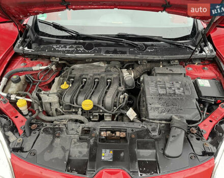 Красный Рено Меган, объемом двигателя 1.6 л и пробегом 208 тыс. км за 6550 $, фото 37 на Automoto.ua