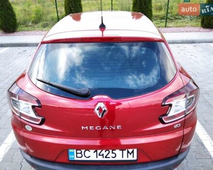 Рено Меган 2010 у Стрые на Automoto.ua Червоний Рено Меган, об'ємом двигуна 1.46 л та пробігом 260 тис. км за 6800 $, фото 28 на Automoto.ua