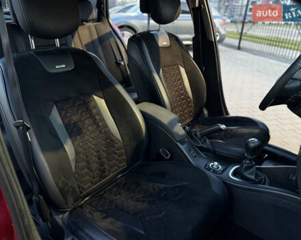 Червоний Рено Меган, об'ємом двигуна 1.46 л та пробігом 240 тис. км за 6800 $, фото 19 на Automoto.ua