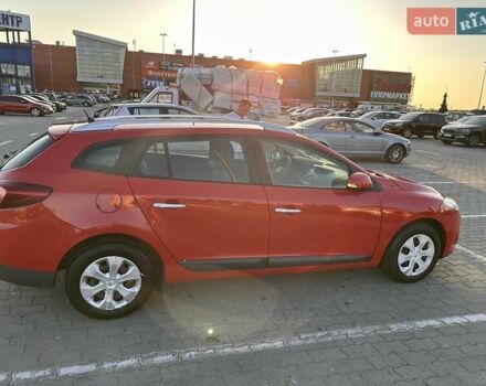 Червоний Рено Меган, об'ємом двигуна 1.46 л та пробігом 162 тис. км за 7400 $, фото 3 на Automoto.ua