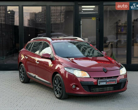 Червоний Рено Меган, об'ємом двигуна 1.46 л та пробігом 240 тис. км за 6800 $, фото 2 на Automoto.ua