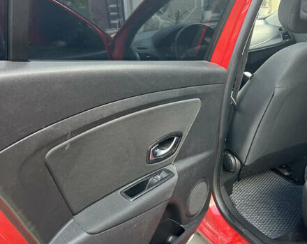 Красный Рено Меган, объемом двигателя 1.46 л и пробегом 210 тыс. км за 7450 $, фото 20 на Automoto.ua