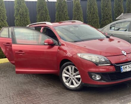 Красный Рено Меган, объемом двигателя 1.5 л и пробегом 285 тыс. км за 7700 $, фото 4 на Automoto.ua