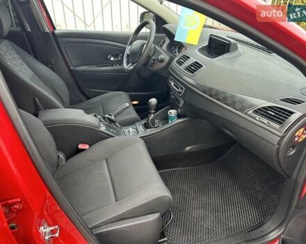Красный Рено Меган, объемом двигателя 1.46 л и пробегом 224 тыс. км за 7000 $, фото 16 на Automoto.ua