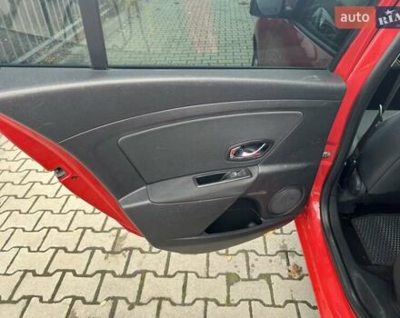 Красный Рено Меган, объемом двигателя 1.46 л и пробегом 224 тыс. км за 7000 $, фото 13 на Automoto.ua