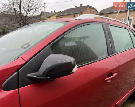 Красный Рено Меган, объемом двигателя 1.46 л и пробегом 220 тыс. км за 6350 $, фото 17 на Automoto.ua