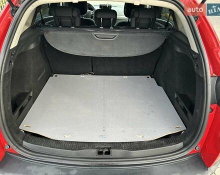 Красный Рено Меган, объемом двигателя 1.46 л и пробегом 224 тыс. км за 7000 $, фото 6 на Automoto.ua