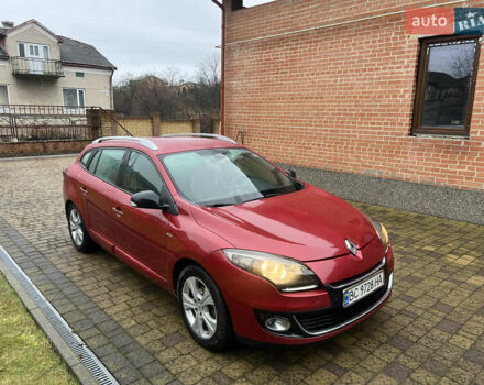 Красный Рено Меган, объемом двигателя 1.46 л и пробегом 220 тыс. км за 6350 $, фото 5 на Automoto.ua