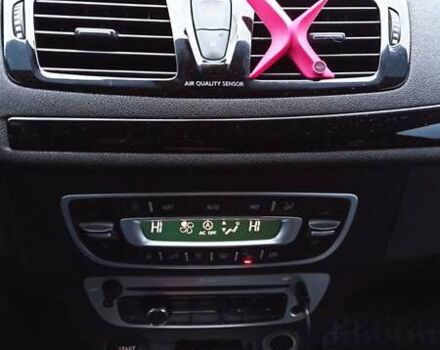 Красный Рено Меган, объемом двигателя 1.5 л и пробегом 239 тыс. км за 8700 $, фото 10 на Automoto.ua