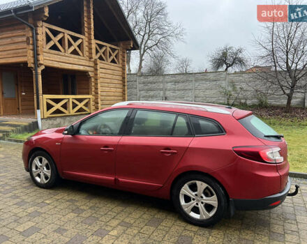 Красный Рено Меган, объемом двигателя 1.46 л и пробегом 220 тыс. км за 6350 $, фото 3 на Automoto.ua
