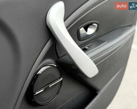 Червоний Рено Меган, об'ємом двигуна 1.5 л та пробігом 197 тис. км за 9200 $, фото 22 на Automoto.ua