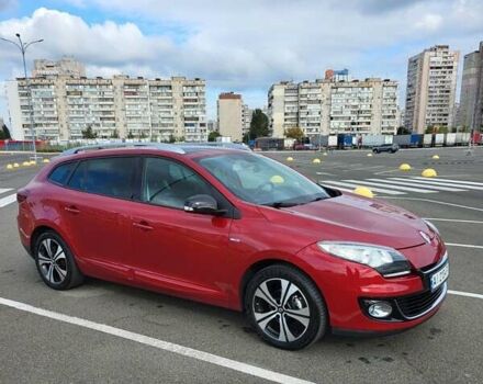 Красный Рено Меган, объемом двигателя 1.46 л и пробегом 307 тыс. км за 8500 $, фото 3 на Automoto.ua