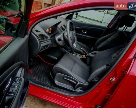 Красный Рено Меган, объемом двигателя 1.5 л и пробегом 244 тыс. км за 7199 $, фото 20 на Automoto.ua