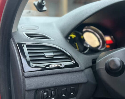 Красный Рено Меган, объемом двигателя 1.46 л и пробегом 220 тыс. км за 6350 $, фото 38 на Automoto.ua