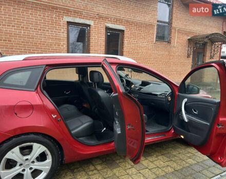 Красный Рено Меган, объемом двигателя 1.46 л и пробегом 220 тыс. км за 6350 $, фото 12 на Automoto.ua