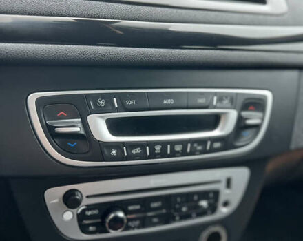 Красный Рено Меган, объемом двигателя 1.46 л и пробегом 220 тыс. км за 6350 $, фото 36 на Automoto.ua