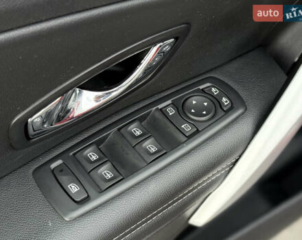 Червоний Рено Меган, об'ємом двигуна 1.5 л та пробігом 197 тис. км за 9200 $, фото 24 на Automoto.ua