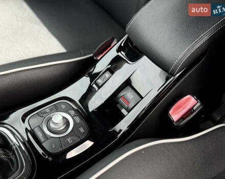 Червоний Рено Меган, об'ємом двигуна 1.5 л та пробігом 197 тис. км за 9200 $, фото 33 на Automoto.ua