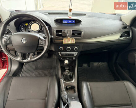 Красный Рено Меган, объемом двигателя 1.46 л и пробегом 181 тыс. км за 6800 $, фото 10 на Automoto.ua