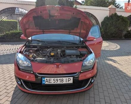 Красный Рено Меган, объемом двигателя 1.46 л и пробегом 187 тыс. км за 9500 $, фото 24 на Automoto.ua