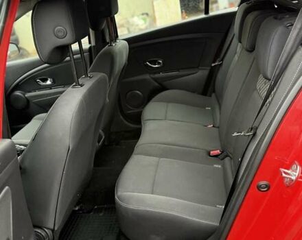 Красный Рено Меган, объемом двигателя 1.5 л и пробегом 165 тыс. км за 7450 $, фото 28 на Automoto.ua