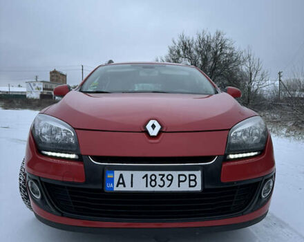 Красный Рено Меган, объемом двигателя 1.46 л и пробегом 225 тыс. км за 7900 $, фото 1 на Automoto.ua
