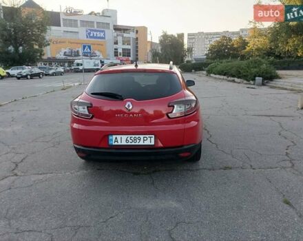 Красный Рено Меган, объемом двигателя 1.5 л и пробегом 267 тыс. км за 7300 $, фото 4 на Automoto.ua