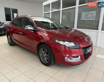 Красный Рено Меган, объемом двигателя 1.46 л и пробегом 181 тыс. км за 6800 $, фото 3 на Automoto.ua