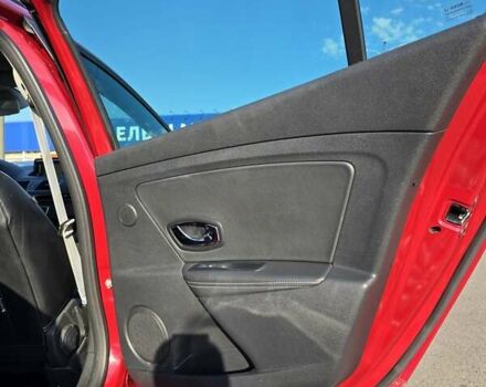 Рено Меган 2013 в Луцке на Automoto.ua Красный Рено Меган, объемом двигателя 1.46 л и пробегом 204 тыс. км за 10000 $, фото 10 на Automoto.ua