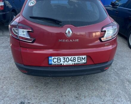 Рено Меган 2013 в Чернигове на Automoto.ua Красный Рено Меган, объемом двигателя 1.5 л и пробегом 197 тыс. км за 6400 $, фото 1 на Automoto.ua