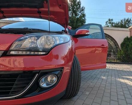 Красный Рено Меган, объемом двигателя 1.46 л и пробегом 187 тыс. км за 9500 $, фото 23 на Automoto.ua