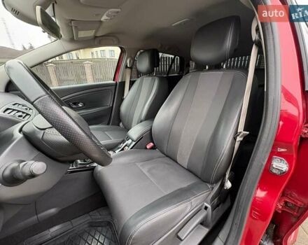 Червоний Рено Меган, об'ємом двигуна 1.46 л та пробігом 248 тис. км за 8350 $, фото 17 на Automoto.ua