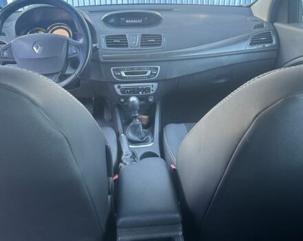 Рено Меган 2013 в Чернигове на Automoto.ua Красный Рено Меган, объемом двигателя 1.5 л и пробегом 197 тыс. км за 6400 $, фото 6 на Automoto.ua