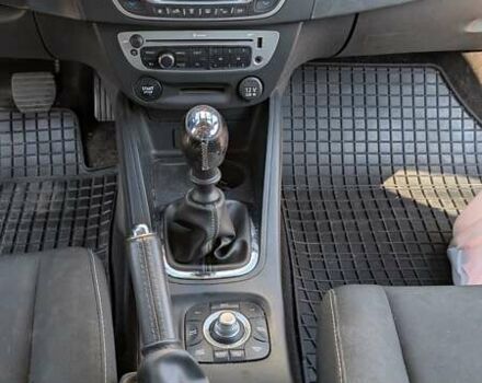 Красный Рено Меган, объемом двигателя 1.46 л и пробегом 187 тыс. км за 9500 $, фото 11 на Automoto.ua