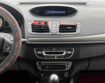 Красный Рено Меган, объемом двигателя 1.5 л и пробегом 212 тыс. км за 8200 $, фото 18 на Automoto.ua