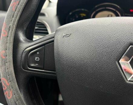 Красный Рено Меган, объемом двигателя 1.5 л и пробегом 212 тыс. км за 8200 $, фото 13 на Automoto.ua