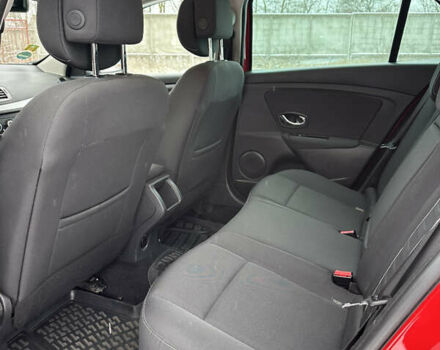 Красный Рено Меган, объемом двигателя 1.46 л и пробегом 225 тыс. км за 7900 $, фото 15 на Automoto.ua