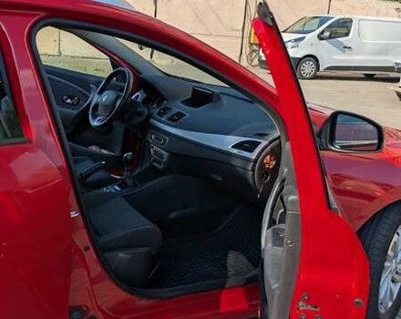 Красный Рено Меган, объемом двигателя 1.46 л и пробегом 187 тыс. км за 9500 $, фото 19 на Automoto.ua
