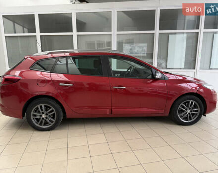 Красный Рено Меган, объемом двигателя 1.46 л и пробегом 181 тыс. км за 6800 $, фото 4 на Automoto.ua