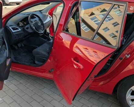 Красный Рено Меган, объемом двигателя 1.46 л и пробегом 187 тыс. км за 9500 $, фото 14 на Automoto.ua