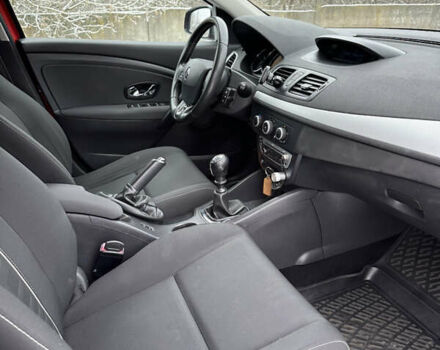 Красный Рено Меган, объемом двигателя 1.46 л и пробегом 225 тыс. км за 7900 $, фото 20 на Automoto.ua