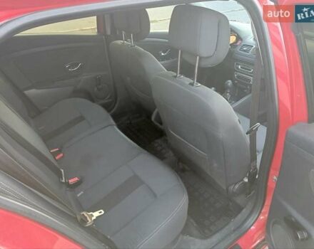 Красный Рено Меган, объемом двигателя 1.5 л и пробегом 267 тыс. км за 7300 $, фото 1 на Automoto.ua