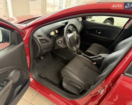 Красный Рено Меган, объемом двигателя 1.46 л и пробегом 181 тыс. км за 6800 $, фото 8 на Automoto.ua