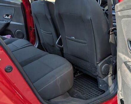 Красный Рено Меган, объемом двигателя 1.46 л и пробегом 187 тыс. км за 9500 $, фото 21 на Automoto.ua