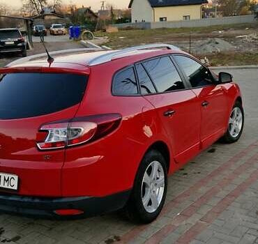 Червоний Рено Меган, об'ємом двигуна 1.5 л та пробігом 214 тис. км за 7300 $, фото 3 на Automoto.ua