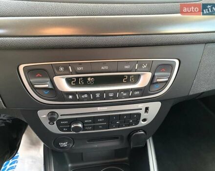 Червоний Рено Меган, об'ємом двигуна 1.5 л та пробігом 161 тис. км за 8650 $, фото 24 на Automoto.ua